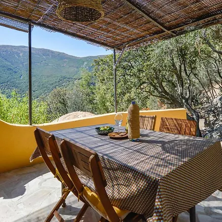Awesome In Palasca With 2 Bedrooms And Wifi