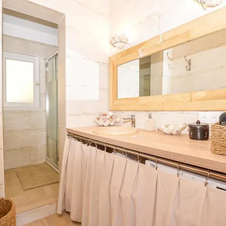 Awesome In Palasca With 2 Bedrooms And Wifi Casa vacanze Palasca (Corsica)